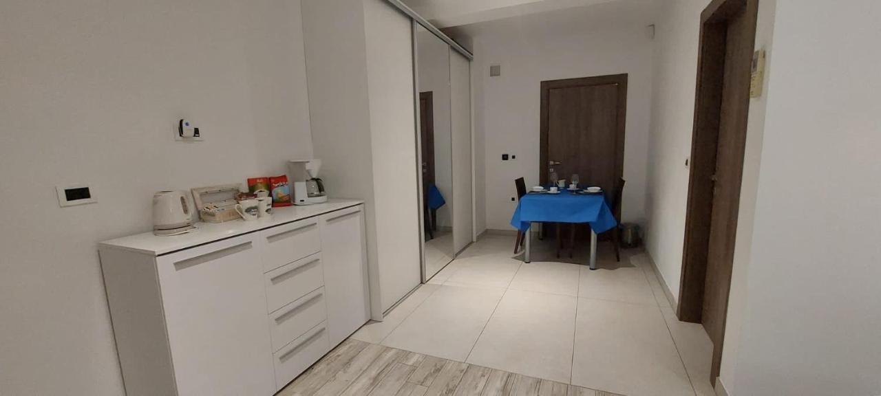 Room Lina Lovran Bagian luar foto
